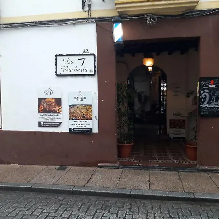 Resting In A Typical District Near Everything Appartement