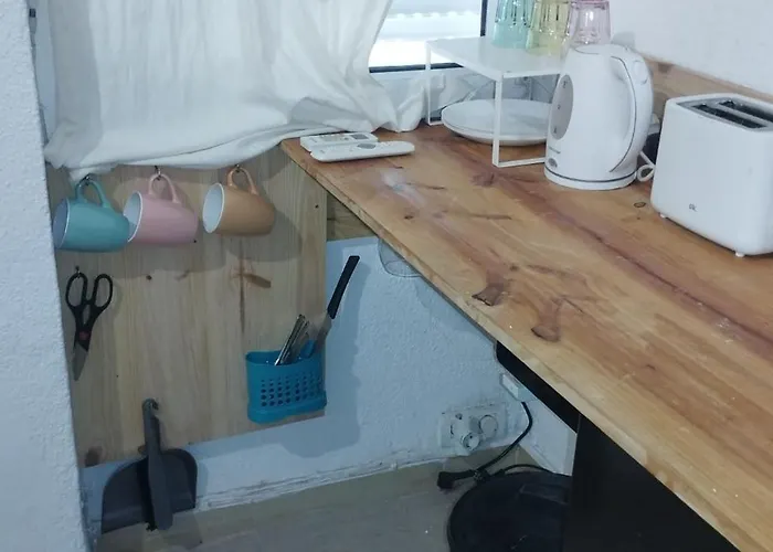 Resting In A Typical District Near Everything קורדובה