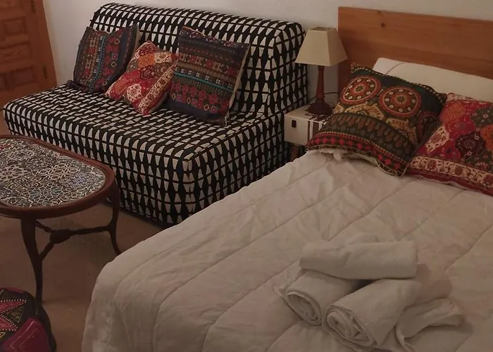 Resting In A Typical District Near Everything דירה קורדובה