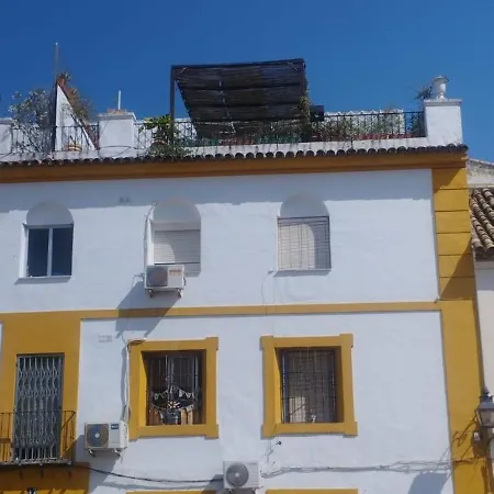 Resting In A Typical District Near Everything * Córdoba